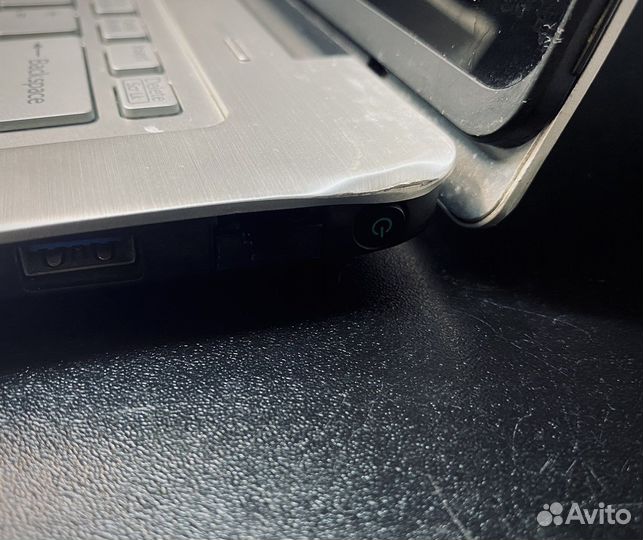 Ноутбуки Sony, Dell