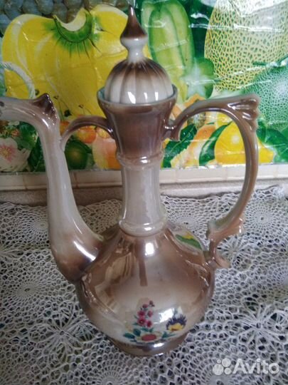 Кофейный сервиз и графин