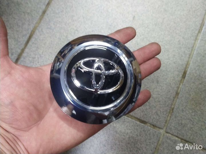 Колпак на диск Тойота новые