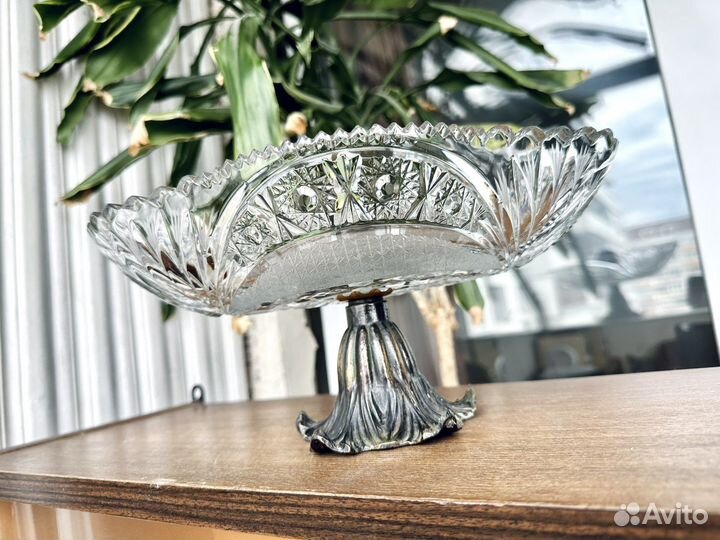 Ваза для фруктов на ножке винтаж