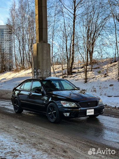 Toyota Altezza 2.0 AT, 1999, 300 000 км