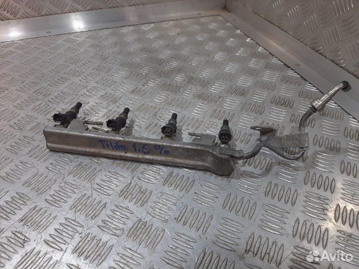 Рампа топливная Nissan Tiida C11 HR16 2008