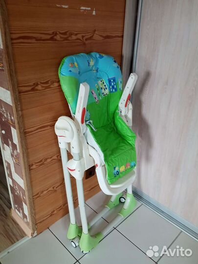 Детский стульчик для кормления