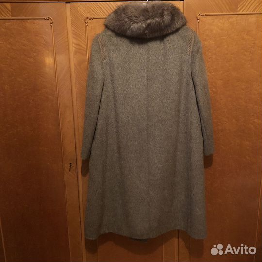 Зимнее пальто из шерсти ламы р.54. Германия