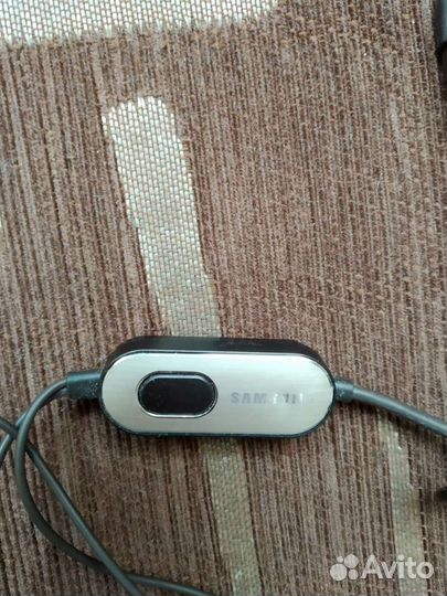 Наушники-Гарнитура Samsung