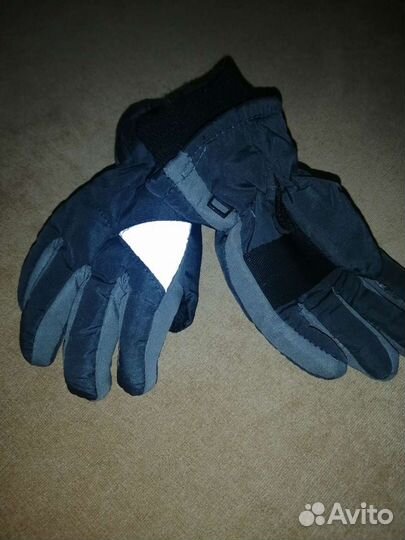 Спортивные перчатки