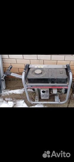 Бензиновый генератор