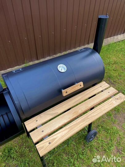 Угольный гриль мангал с коптильней