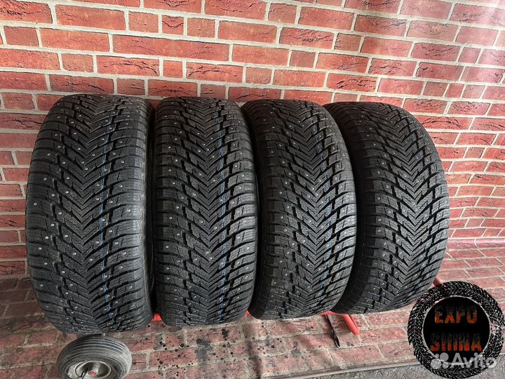 Nokian Tyres Hakkapeliitta 10p SUV 285/45 R22 114T
