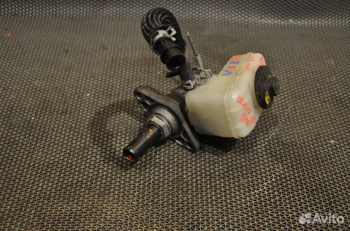 Главный тормозной цилиндр Lexus IS250 GSE20