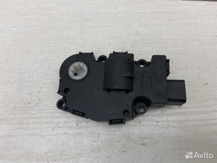 Актуатор печки Bmw 3 F30 LCI B46B20B 2017