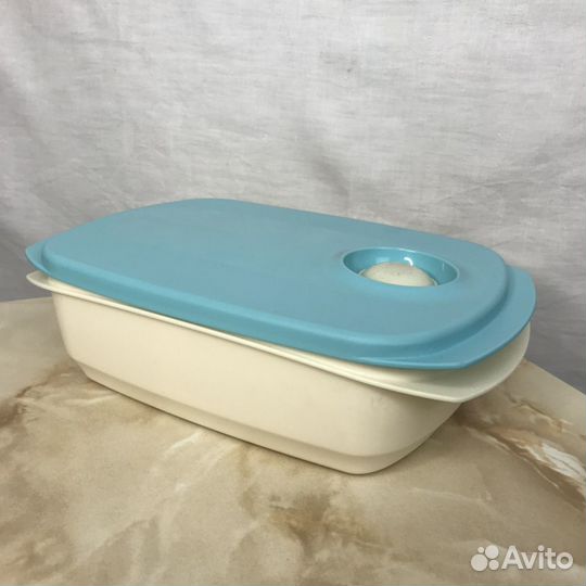 Контейнер tupperware для хранения еды