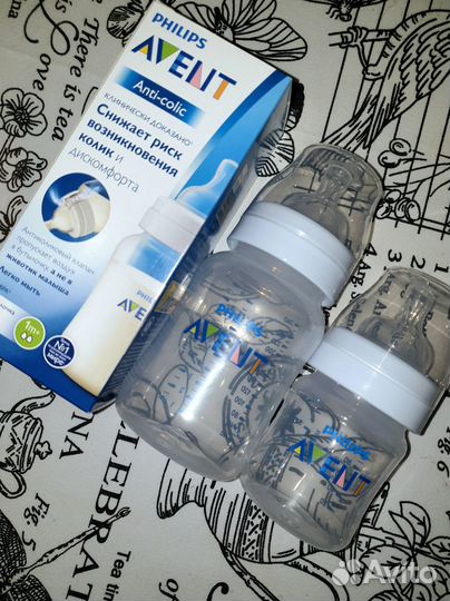 Бутылочки Avent с антиколиковым клапаном (2 штуки)