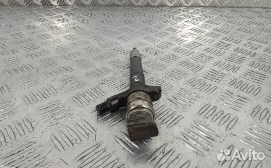 Форсунка дизельная toyota RAV 4 ZSA3 (EEA06AL02)