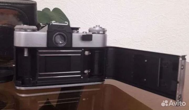 Пленочный фотоаппарат Зенит-Е