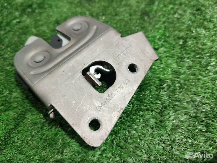 Замок спинки сиденья левый задний заднего левого