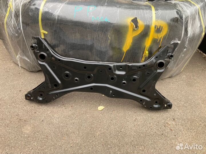 Балка подрамник перед Mitsubishi Outlander XL 2.4