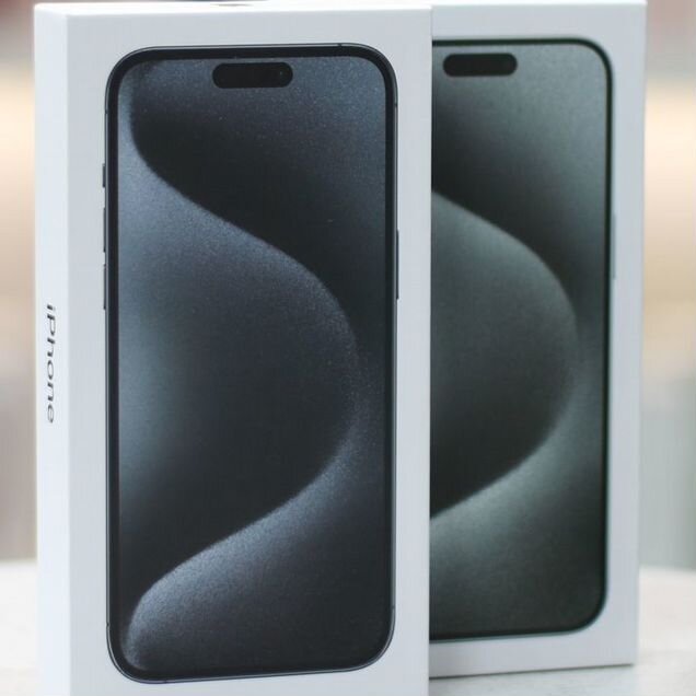 iPhone 15 Pro, 512 ГБ, SIM + eSIM
