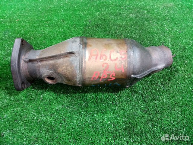 Катализатор передний правый Audi A6 C5 APS (2.4)