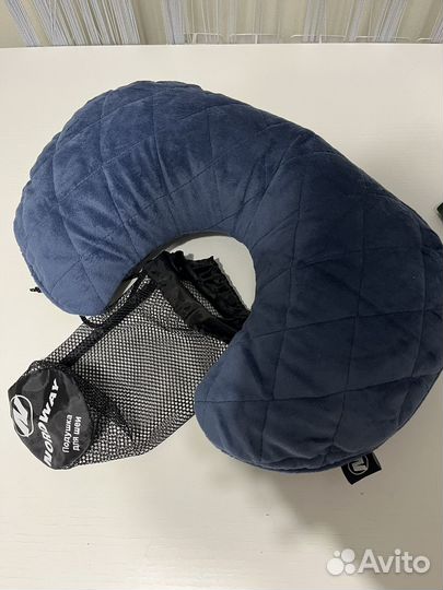 Надувная подушка для путешествий