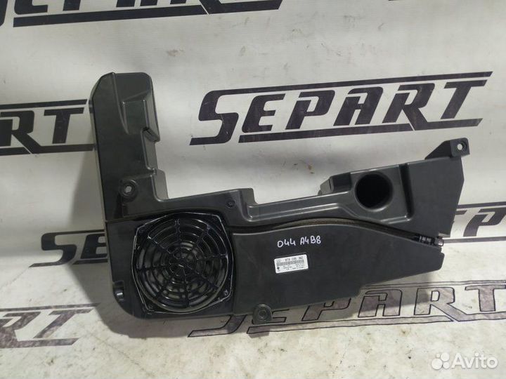 Сабвуфер Audi A4 B8