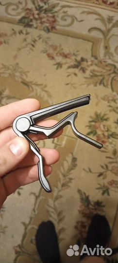 Каподастр для акустической гитары