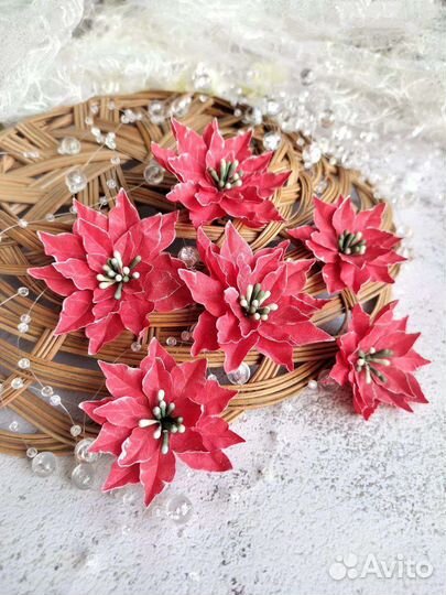 Пуансеттия ручная работа