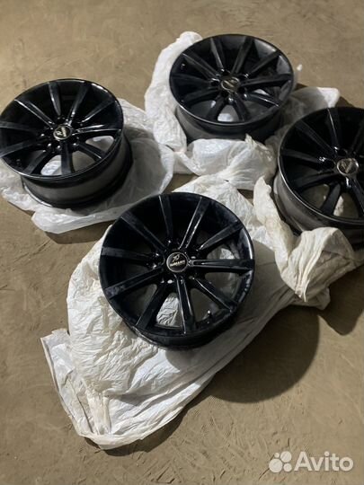 Диски BMW R18 365 Style Оригинал Черные