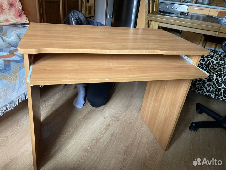 Письменный стол