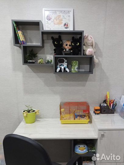 Полка настенная