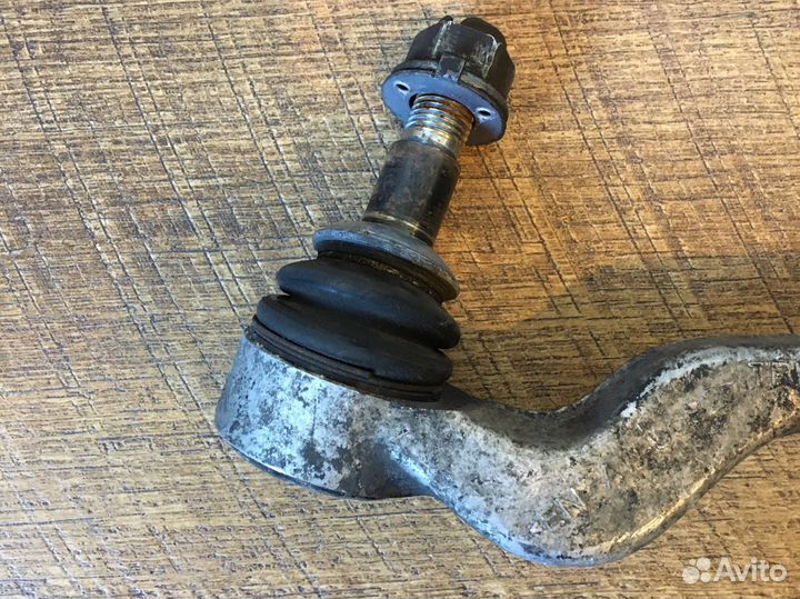 Рычаг поперечный левый BMW E87