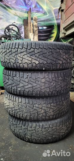 Pirelli Ice Zero 225/65 R17