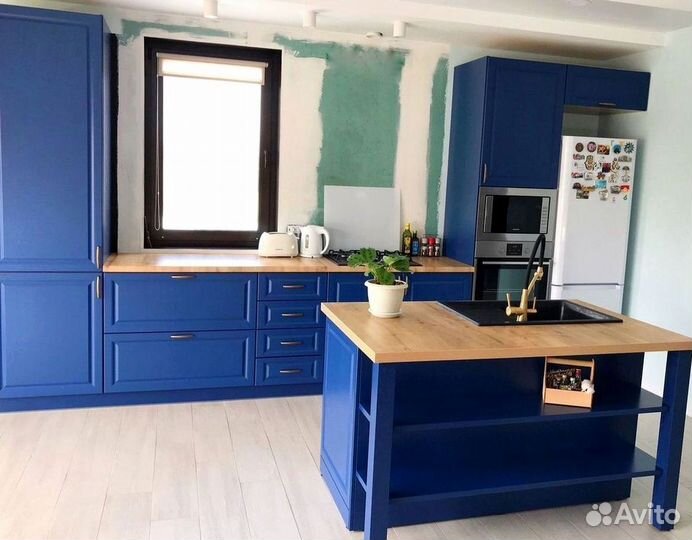 Кухонный гарнитур с островом на заказ