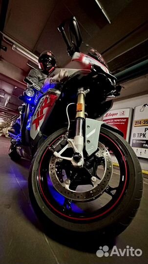 BMW S1000XR