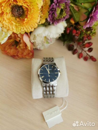 Часы женские Ferragamo