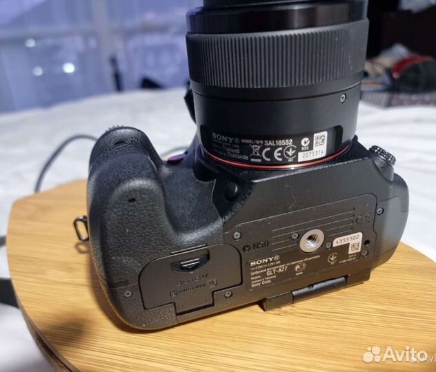 Очешуенная зеркалка Sony alfa, пробег 5800кадров