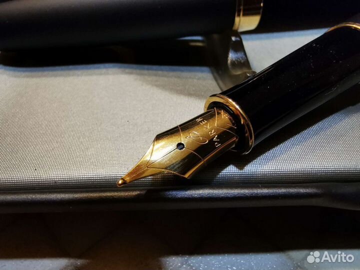 Перьевая ручка Parker