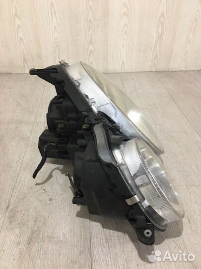 Фара ксеноновая передняя левая Mercedes Benz E250
