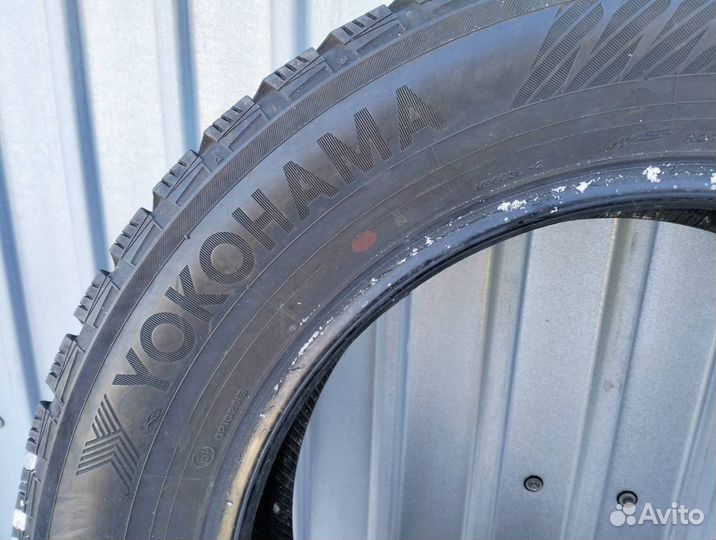 Yokohama IceGuard Stud IG65 235/60 R18 107T