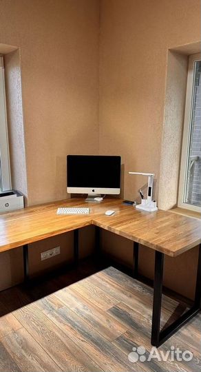 Компьютерный стол. Мебель лофт