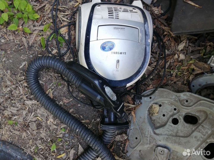 Пылесос Samsung sc7210