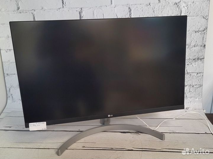 Монитор LG 27