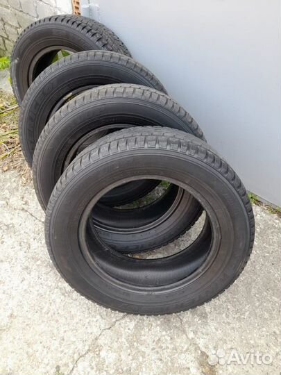 Dunlop SP Winter Ice 07 215/60 R16