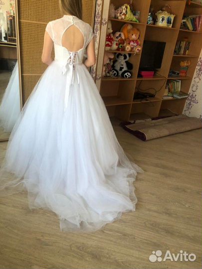 Свадебное платье
