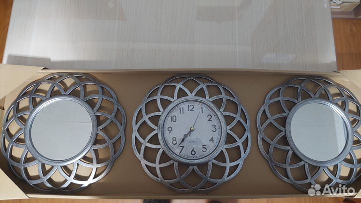 Продам часы с зеркалами