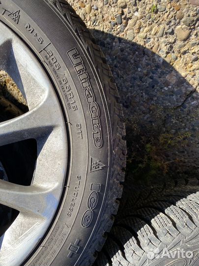 Продам комплект колес в сборе 205/55/16 goodyear