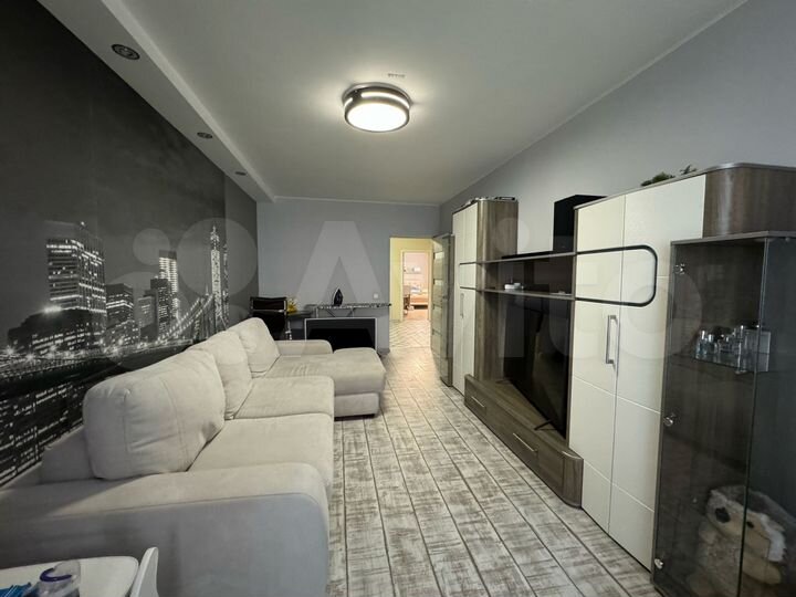 2-к. квартира, 72,1 м², 2/10 эт.