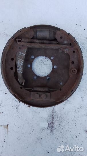 Механизм ручного тормоза правый Audi 100 C3