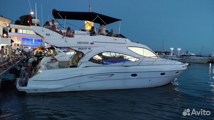 Аренда яхты, рыбалка, морская прогулка