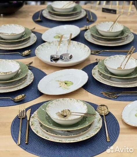 Набор столовой посуды сервиз